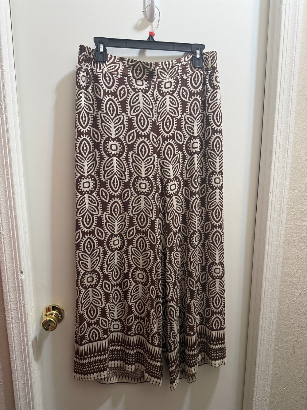 Rose & Olive Brown and Cream Printed Wide Leg Pants